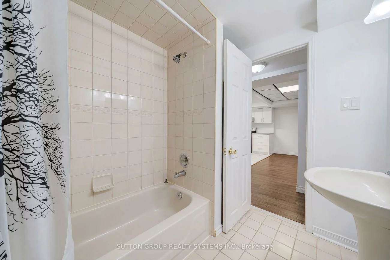 56, Ballard, Armitage, Newmarket
