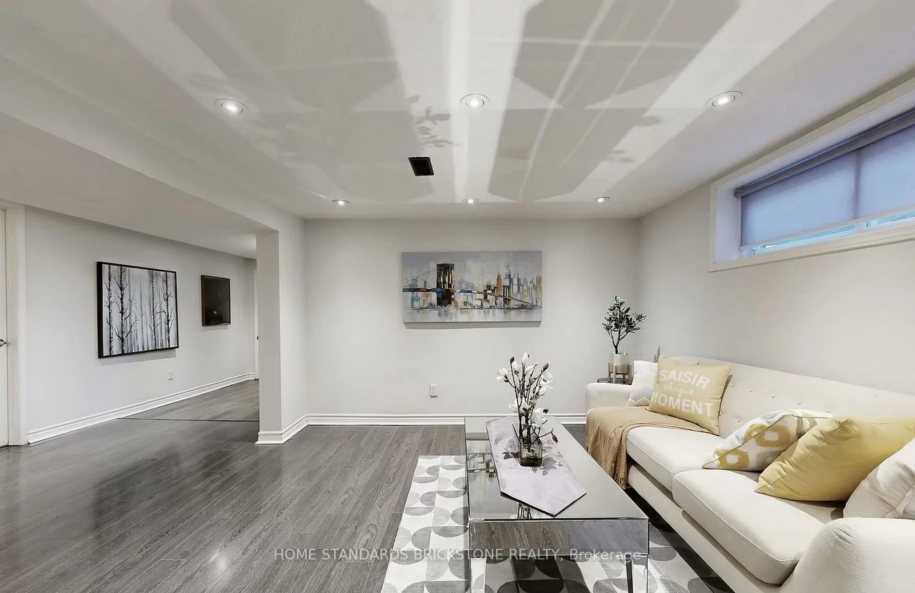 1011, Janette, Huron Heights-Leslie Valley, Newmarket