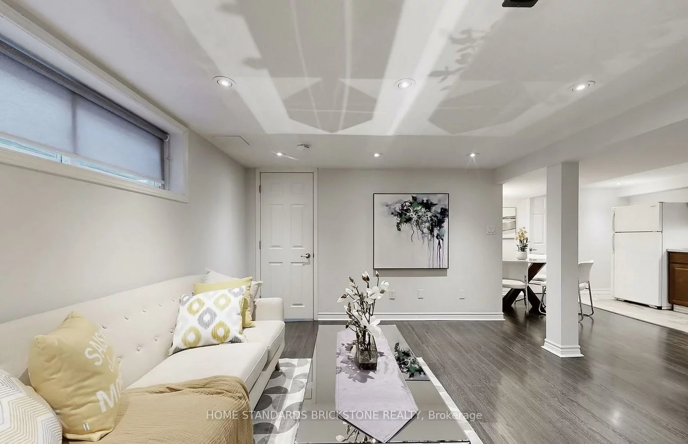 1011, Janette, Huron Heights-Leslie Valley, Newmarket