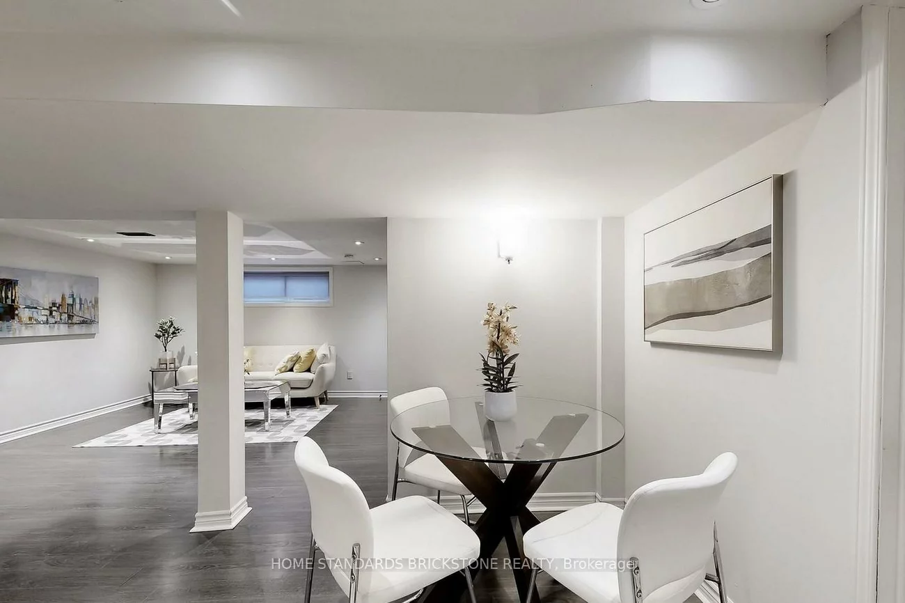 1011, Janette, Huron Heights-Leslie Valley, Newmarket