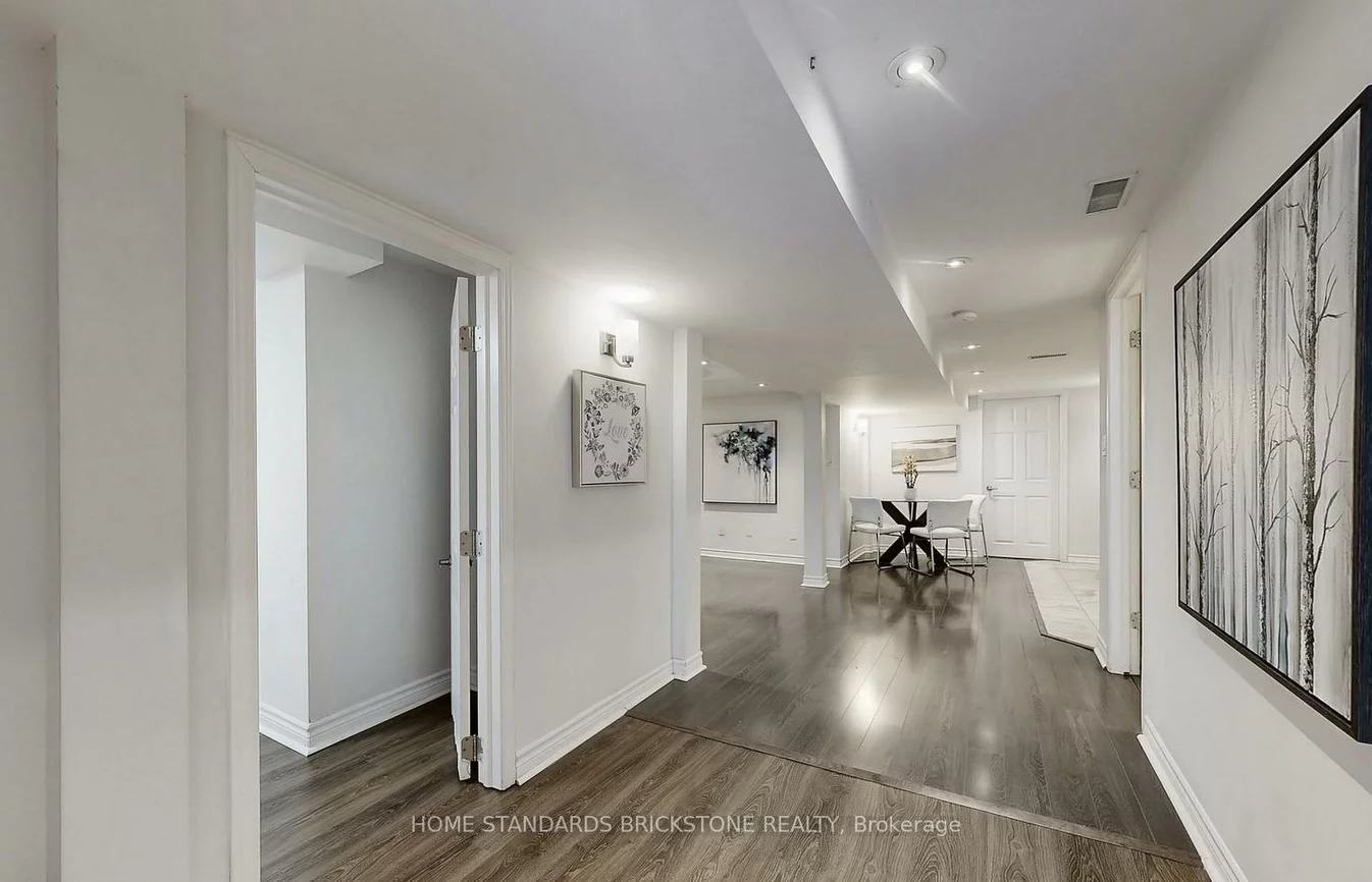 1011, Janette, Huron Heights-Leslie Valley, Newmarket