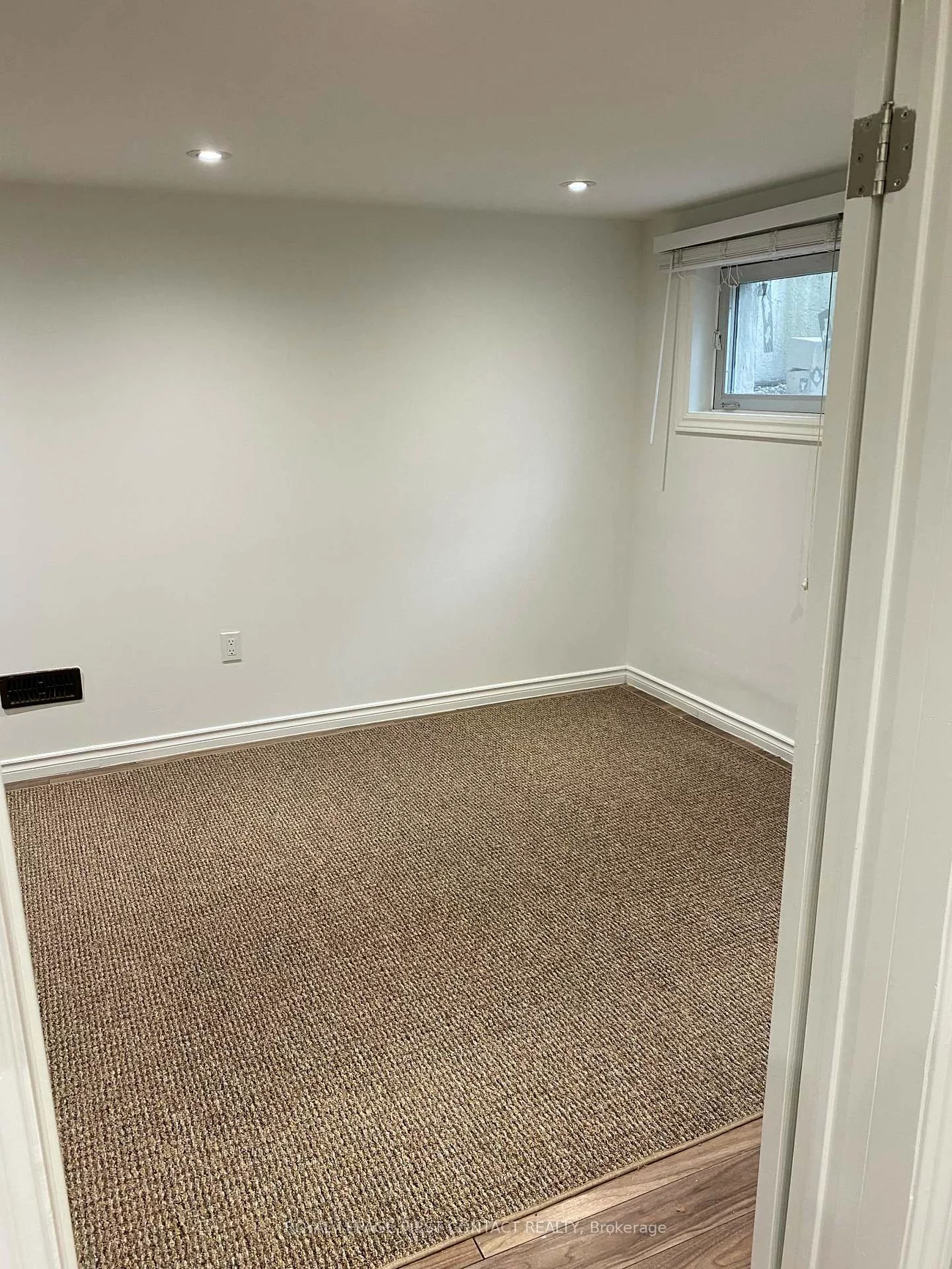 560, Heman, Huron Heights-Leslie Valley, Newmarket