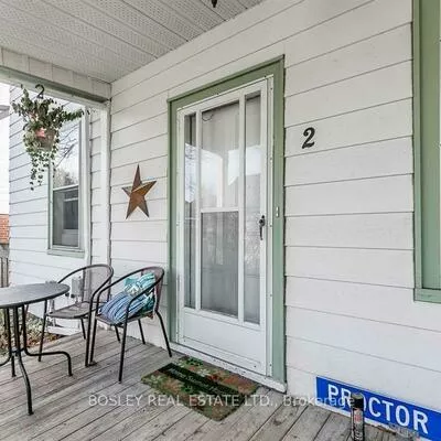 330, Botsford, Central Newmarket, Newmarket