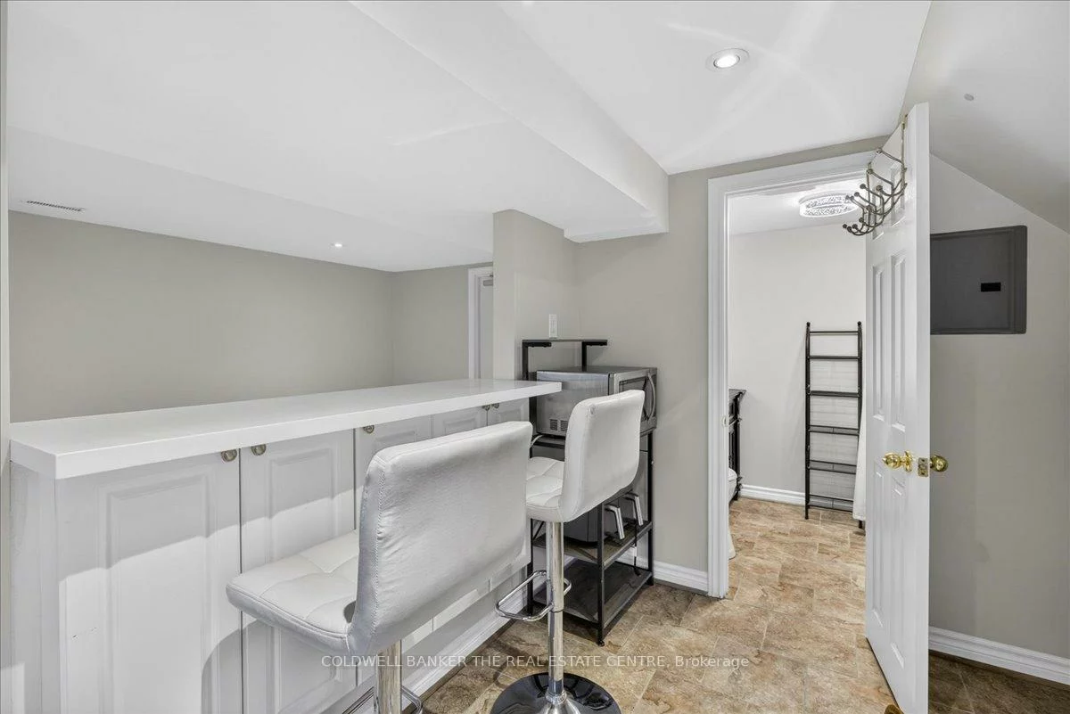 117, Bolton, Huron Heights-Leslie Valley, Newmarket