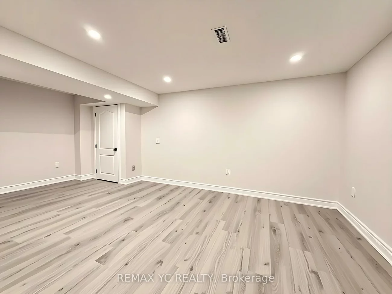 402, Handley, Central Newmarket, Newmarket