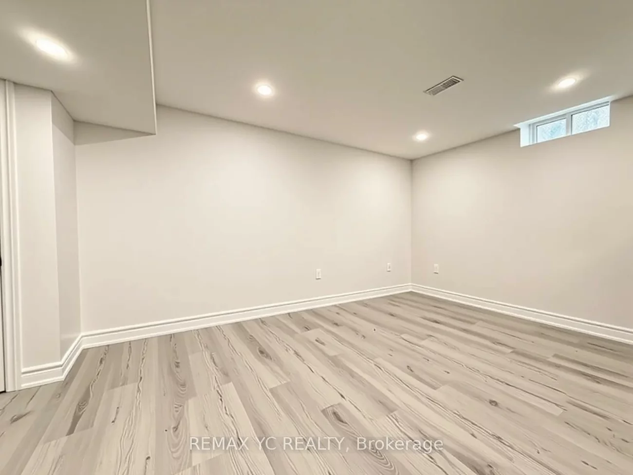 402, Handley, Central Newmarket, Newmarket