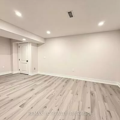 402, Handley, Central Newmarket, Newmarket