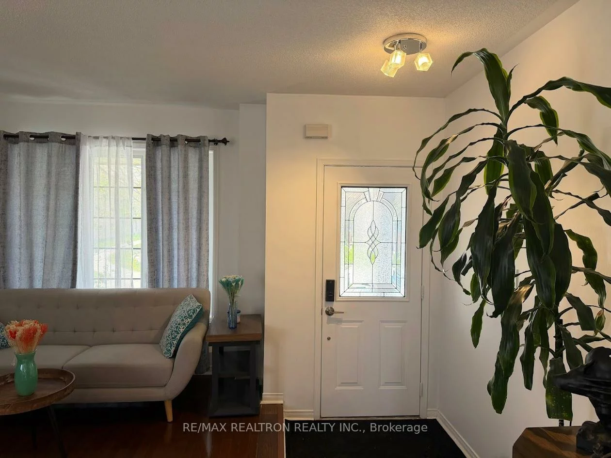 141, Gail Parks, Woodland Hill, Newmarket