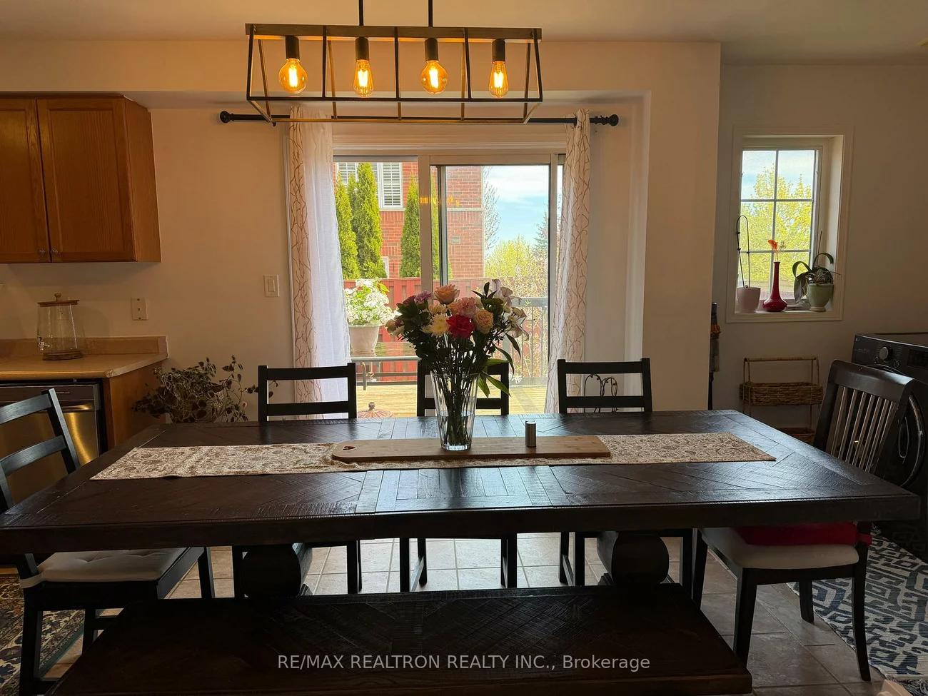 141, Gail Parks, Woodland Hill, Newmarket