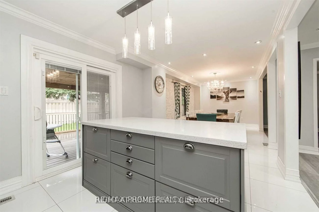 376, Kelly, Huron Heights-Leslie Valley, Newmarket