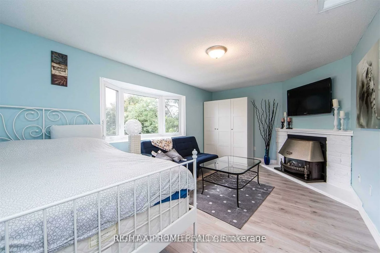 376, Kelly, Huron Heights-Leslie Valley, Newmarket