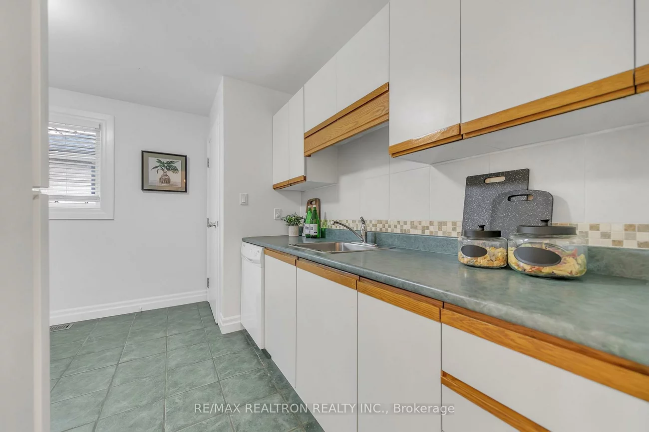 145, Willow, Bristol-London, Newmarket