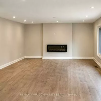 77, Beswick, Central Newmarket, Newmarket