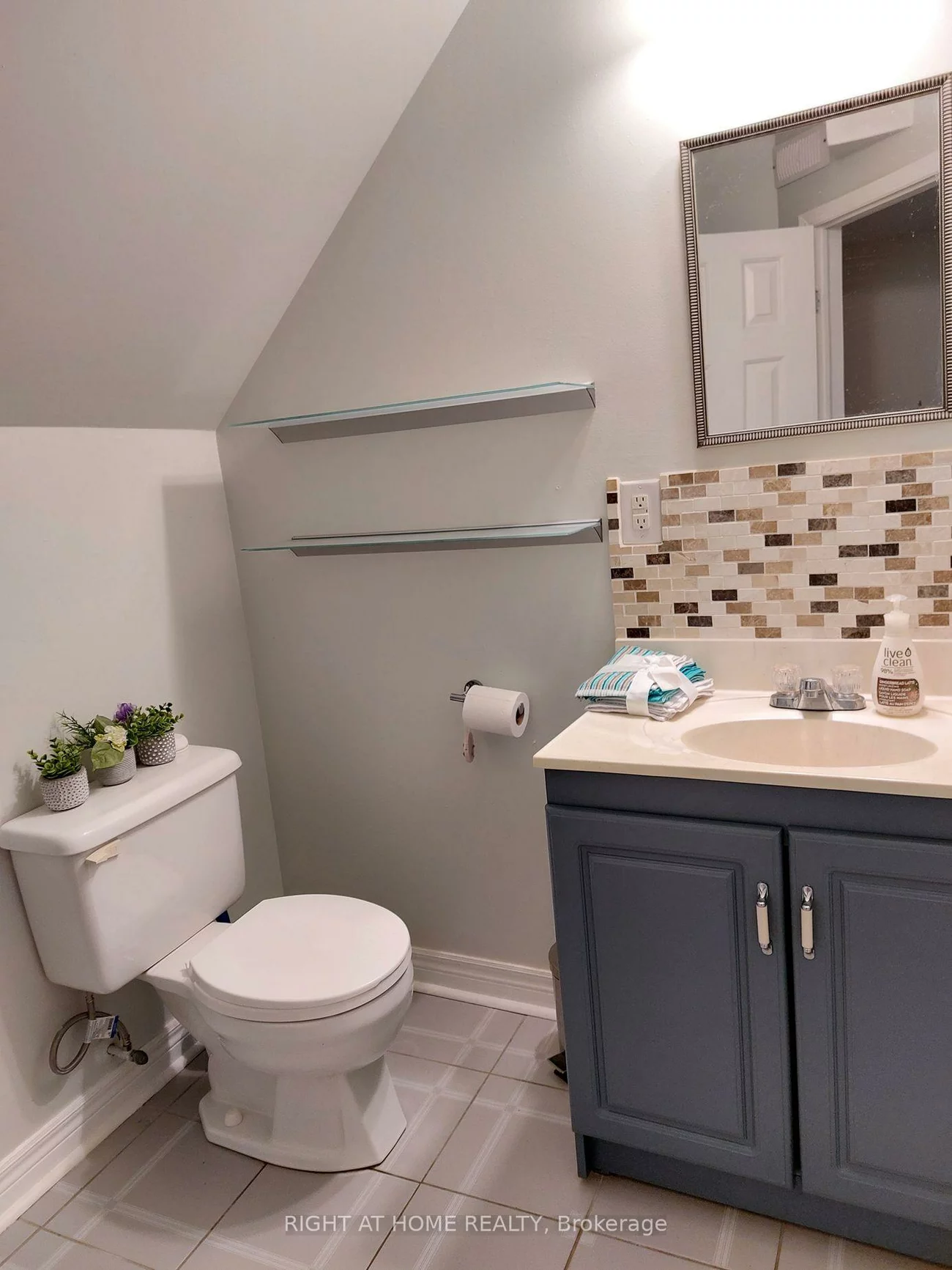 151, Keffer, Armitage, Newmarket