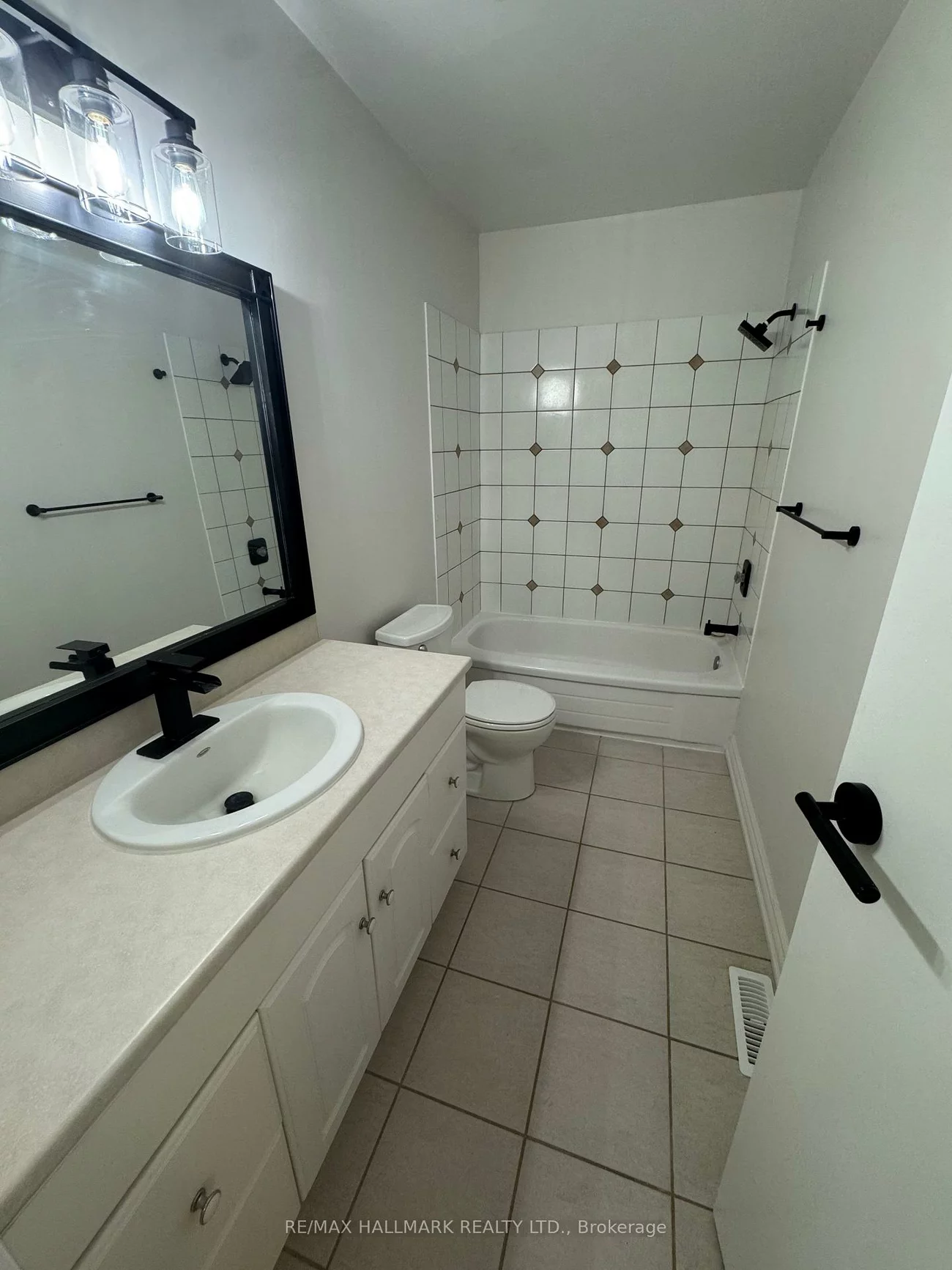 728, Sunnypoint, Huron Heights-Leslie Valley, Newmarket