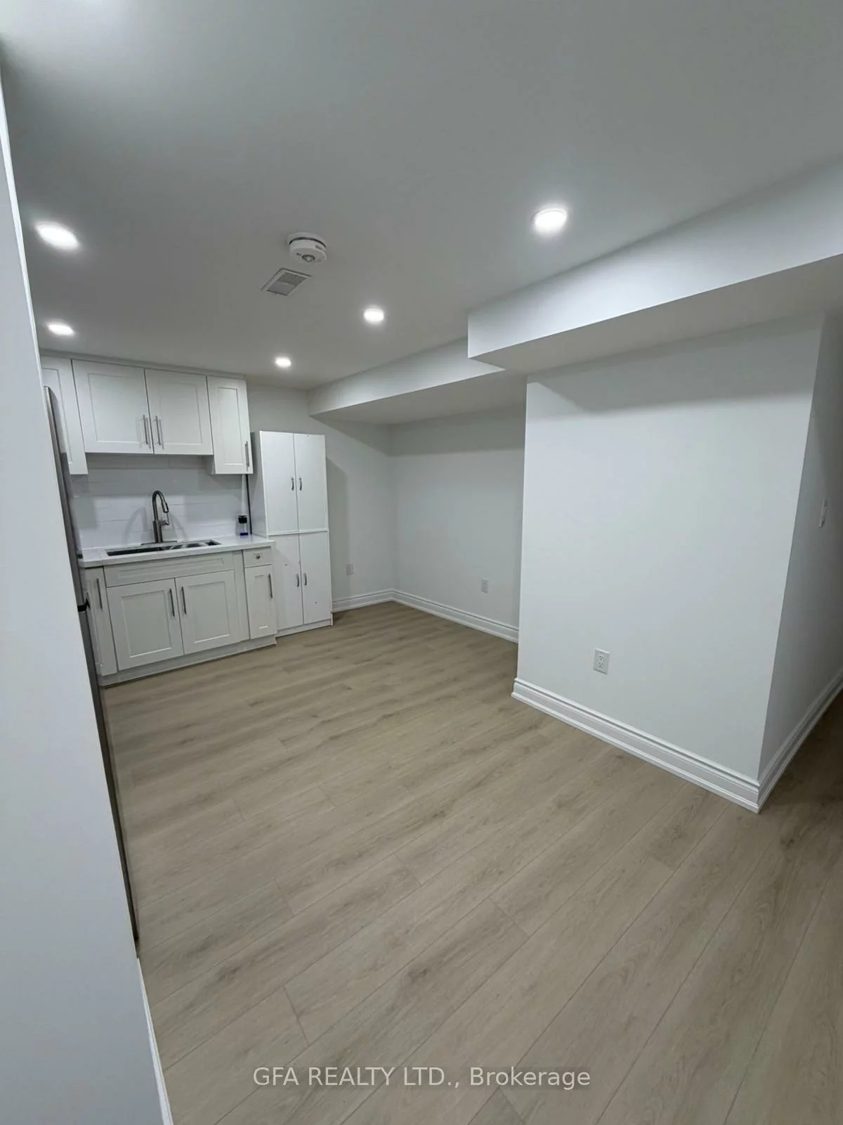 74, Four Seasons, Woodland Hill, Newmarket