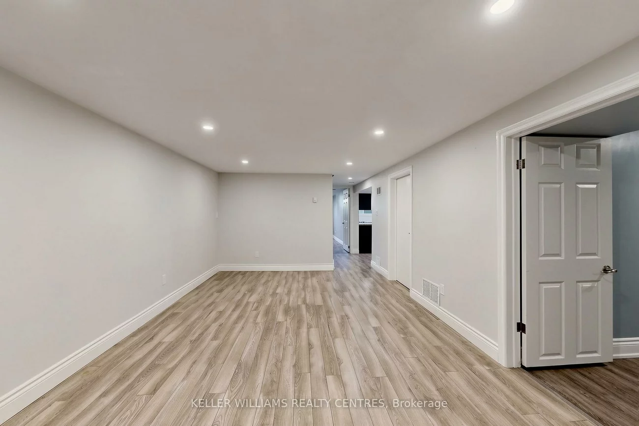 807, Greenfield, Huron Heights-Leslie Valley, Newmarket