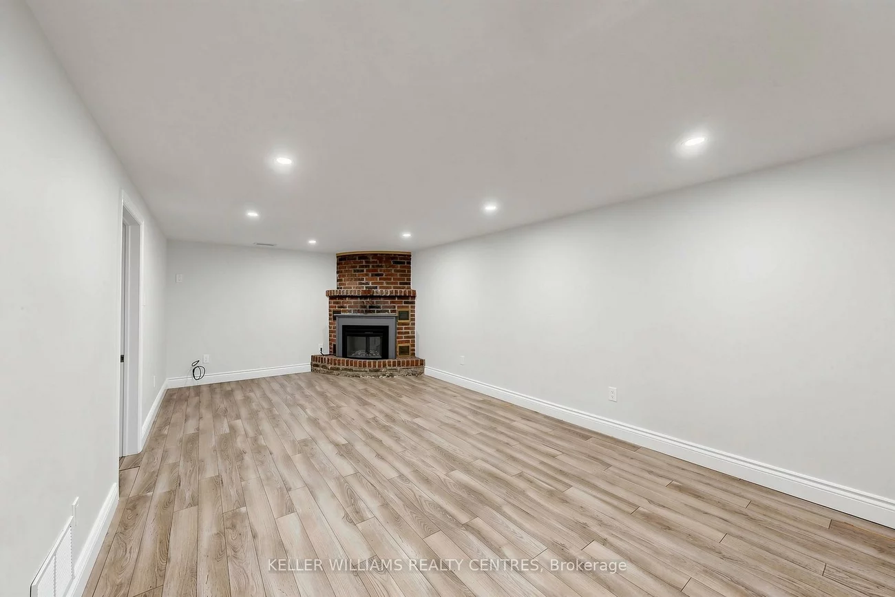 807, Greenfield, Huron Heights-Leslie Valley, Newmarket