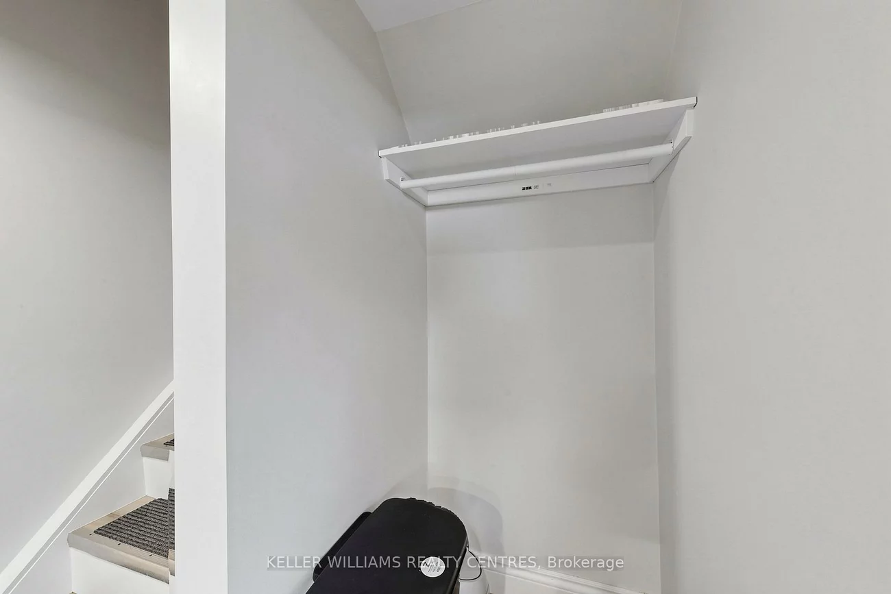 807, Greenfield, Huron Heights-Leslie Valley, Newmarket