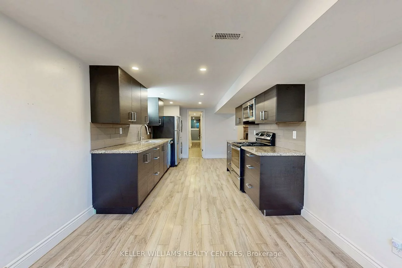 807, Greenfield, Huron Heights-Leslie Valley, Newmarket