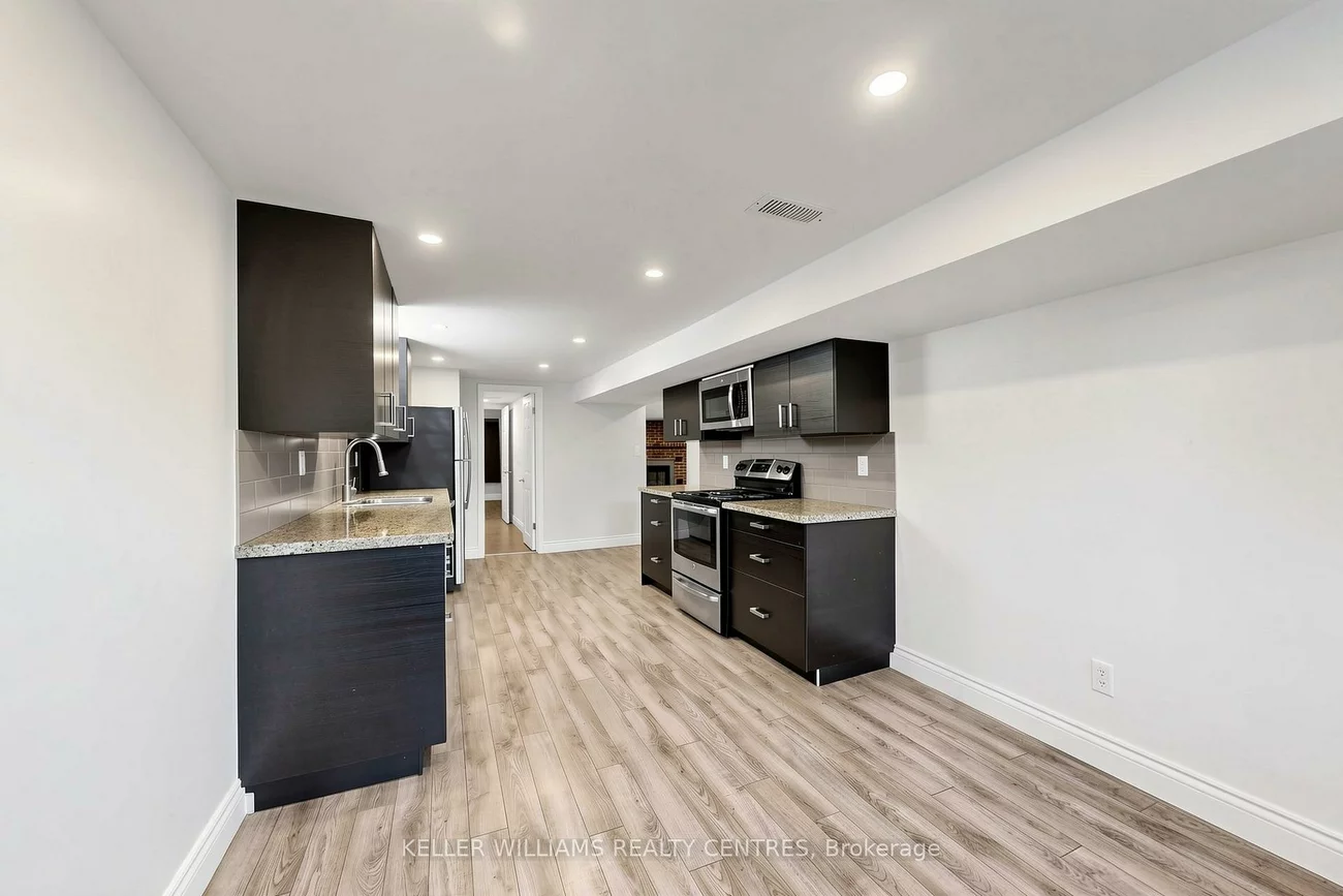 807, Greenfield, Huron Heights-Leslie Valley, Newmarket