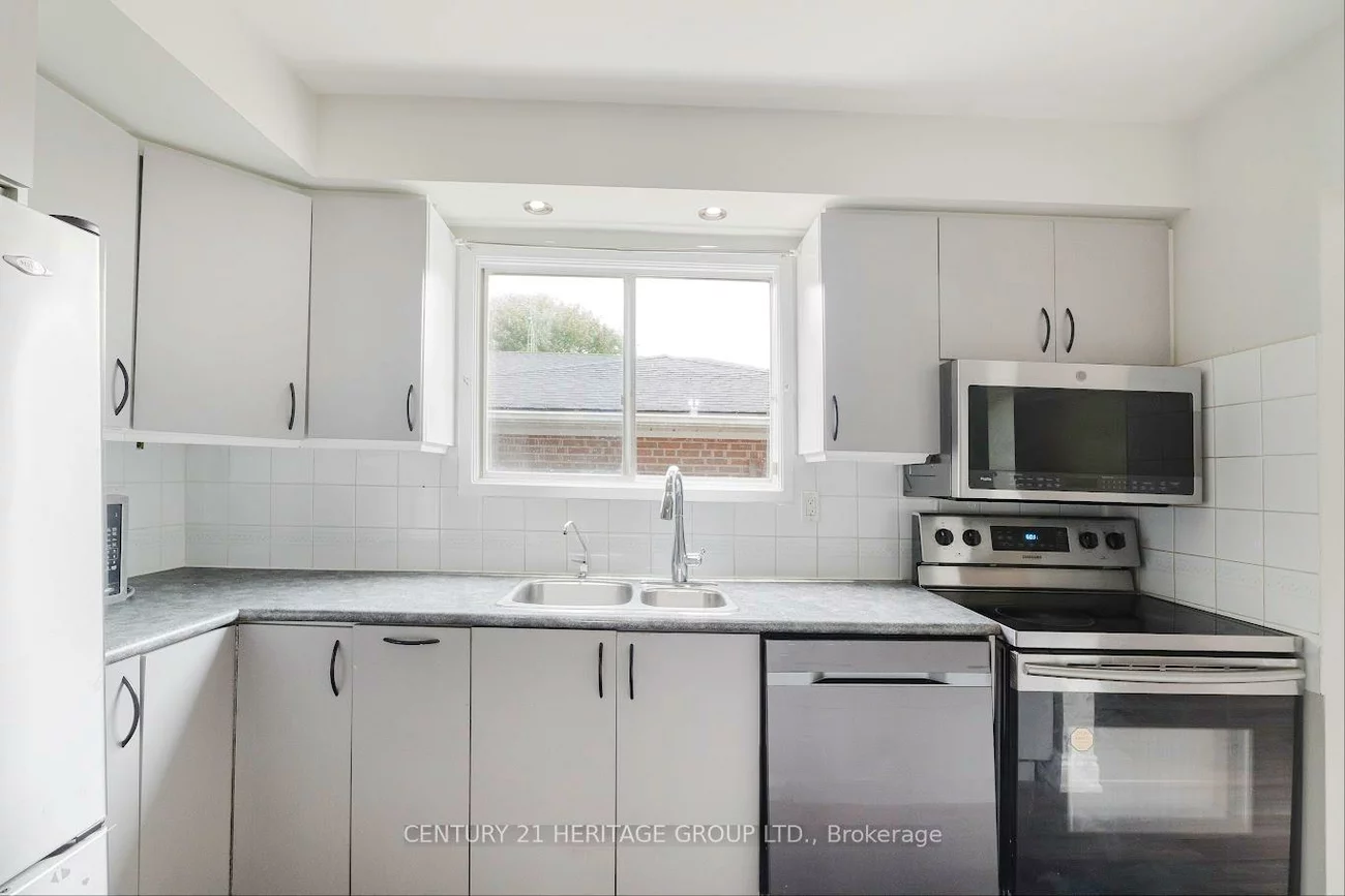 307, Towercrest, Central Newmarket, Newmarket