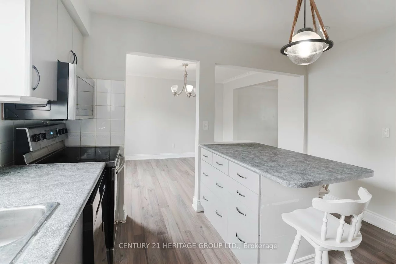 307, Towercrest, Central Newmarket, Newmarket
