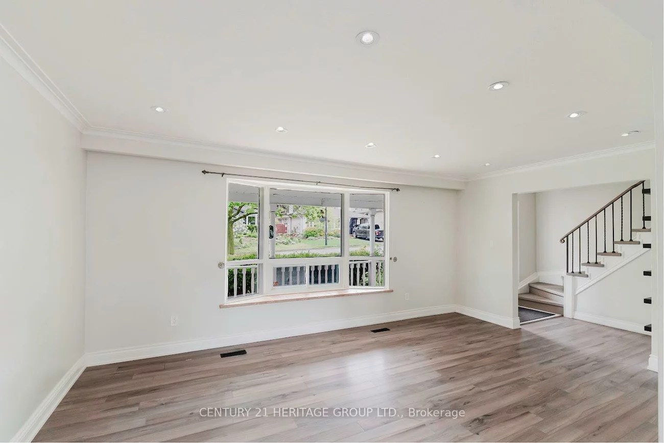 307, Towercrest, Central Newmarket, Newmarket