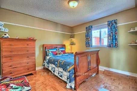 71, Gail Parks, Woodland Hill, Newmarket