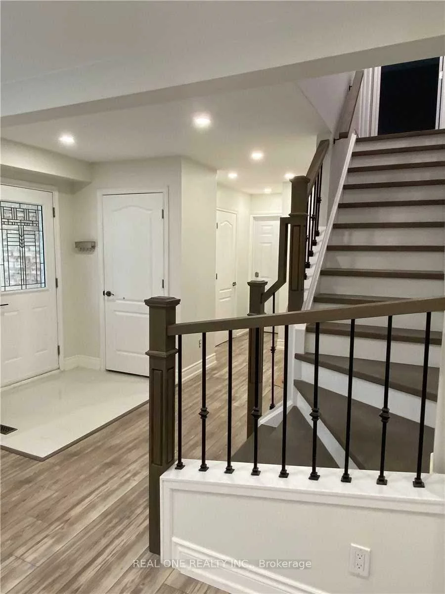 81, Eastman, Huron Heights-Leslie Valley, Newmarket