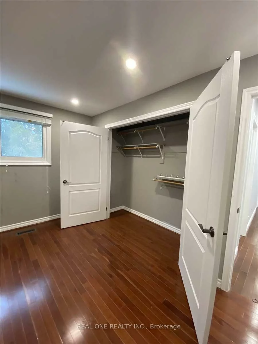 81, Eastman, Huron Heights-Leslie Valley, Newmarket