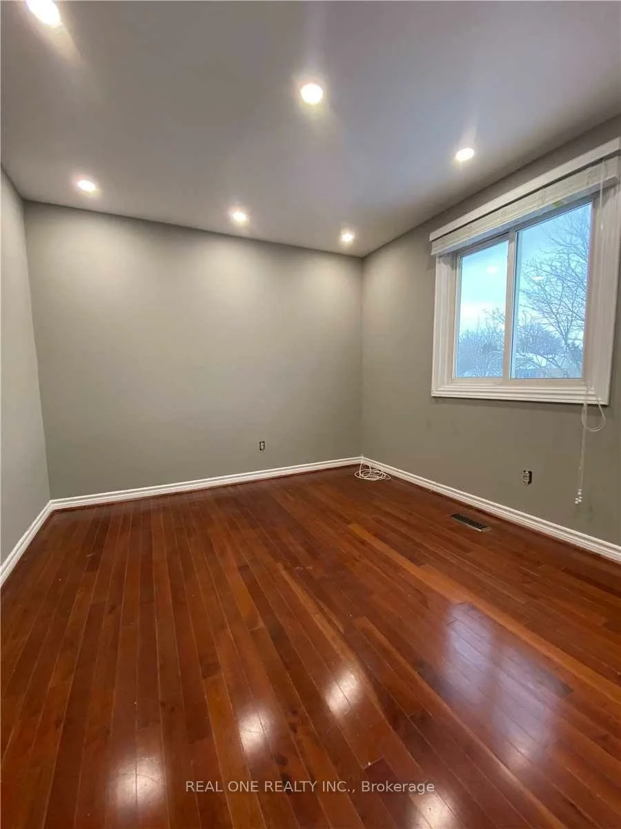 81, Eastman, Huron Heights-Leslie Valley, Newmarket