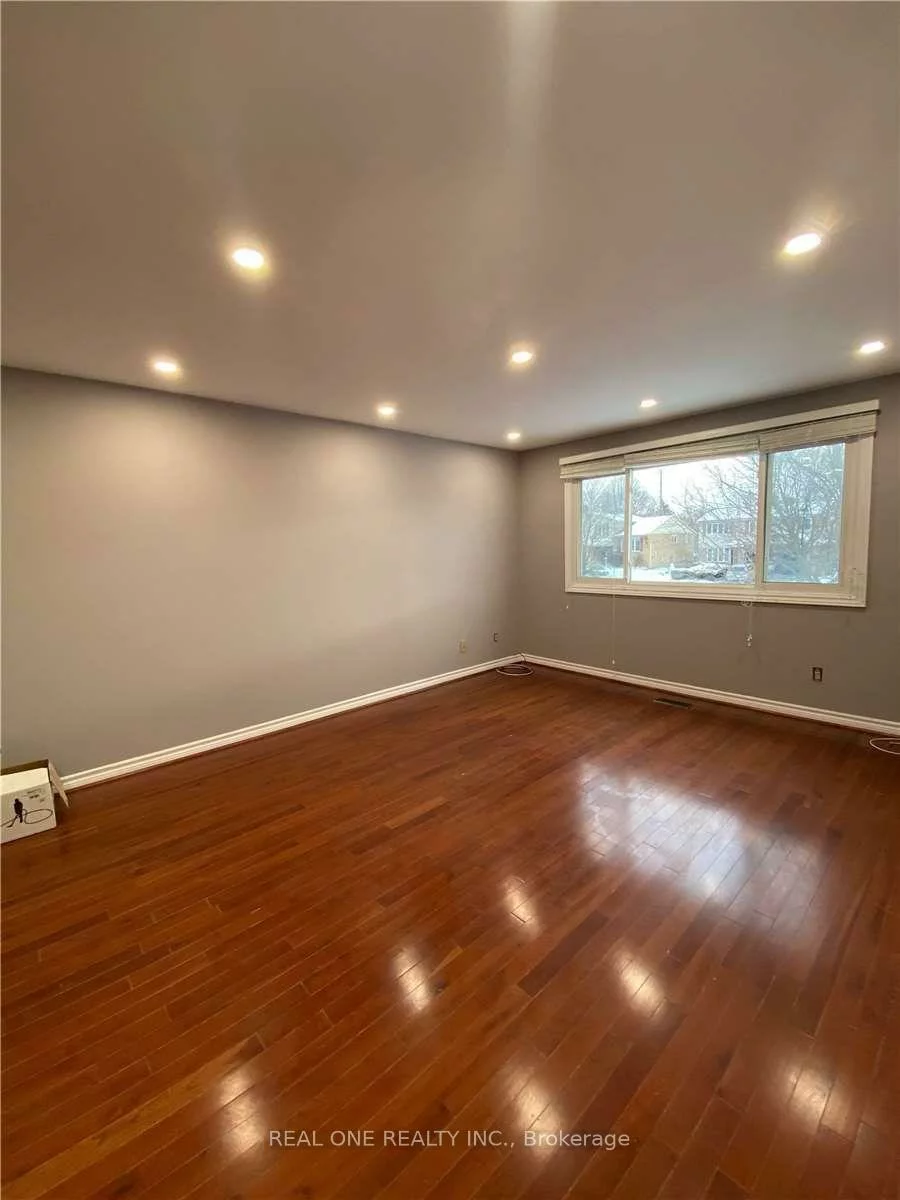 81, Eastman, Huron Heights-Leslie Valley, Newmarket