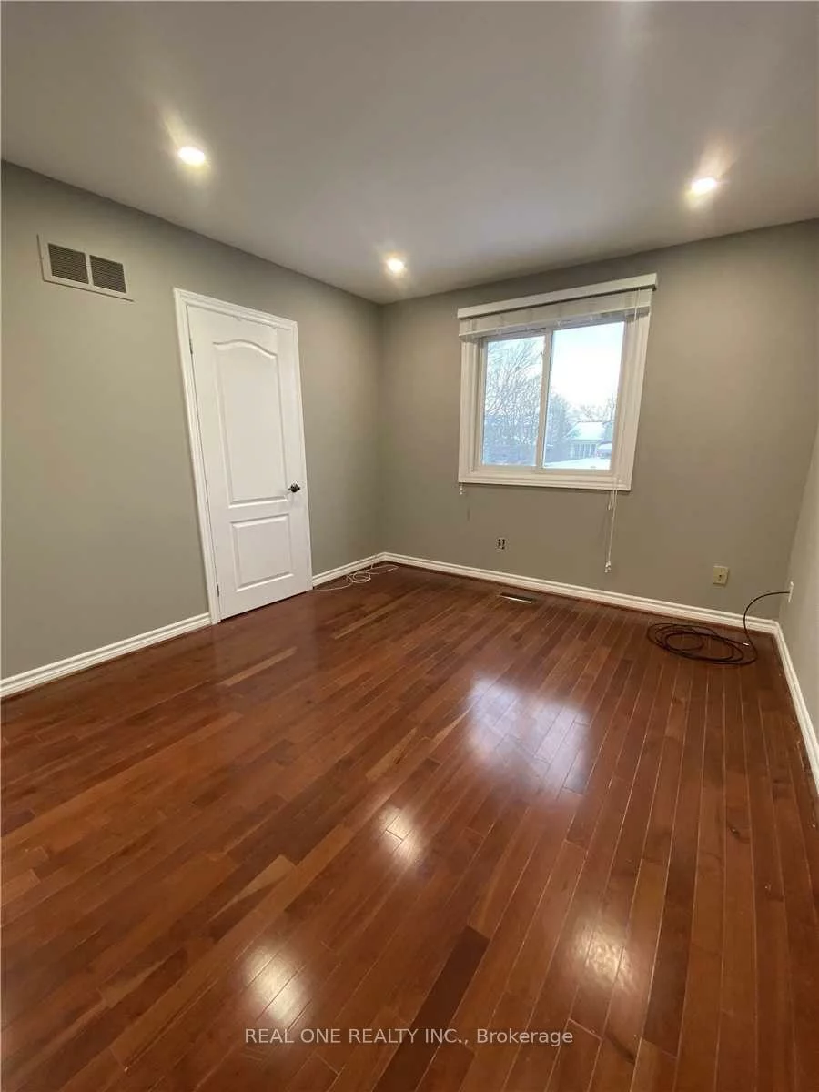 81, Eastman, Huron Heights-Leslie Valley, Newmarket