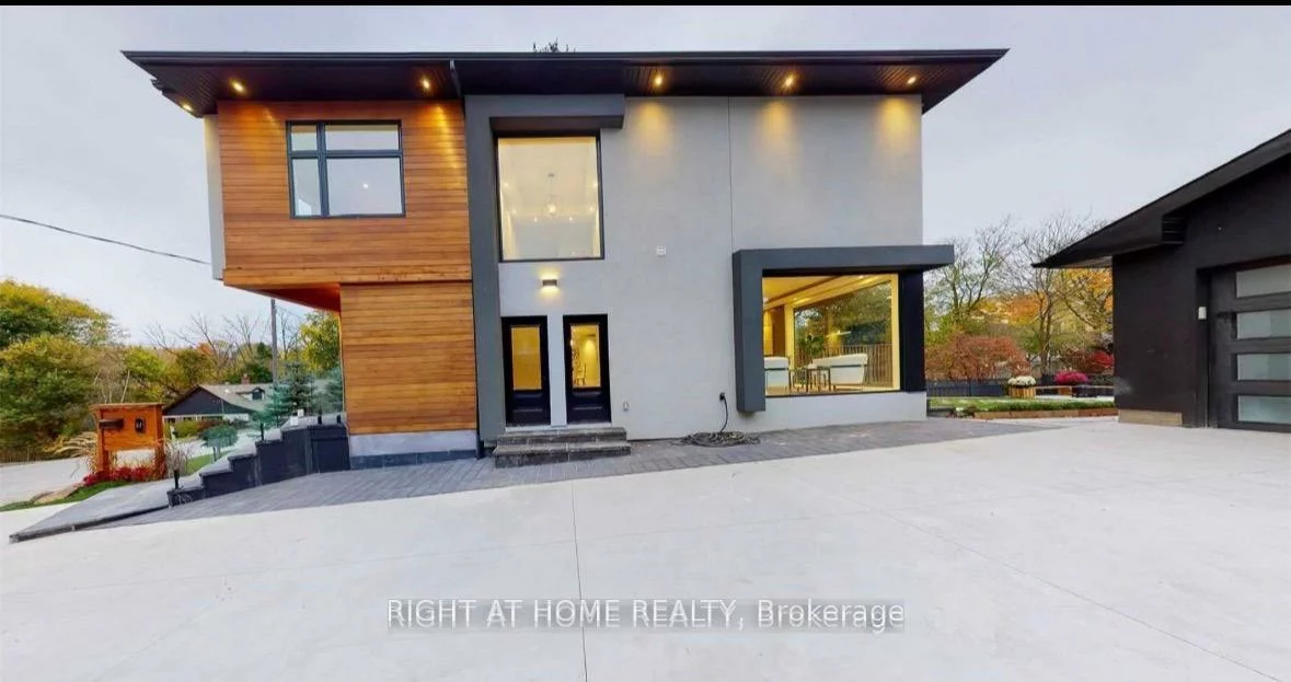 81, Joseph, Central Newmarket, Newmarket