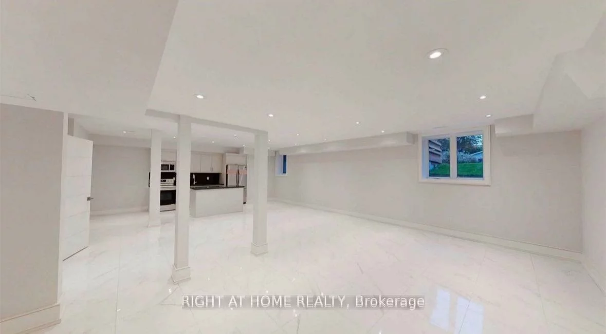 81, Joseph, Central Newmarket, Newmarket