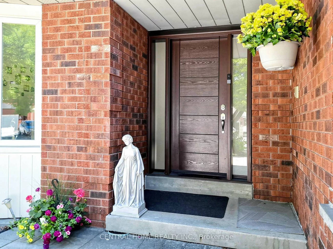 48, Ballard, Armitage, Newmarket