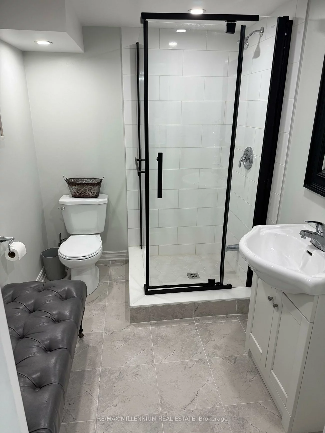 106, Knott, Glenway Estates, Newmarket
