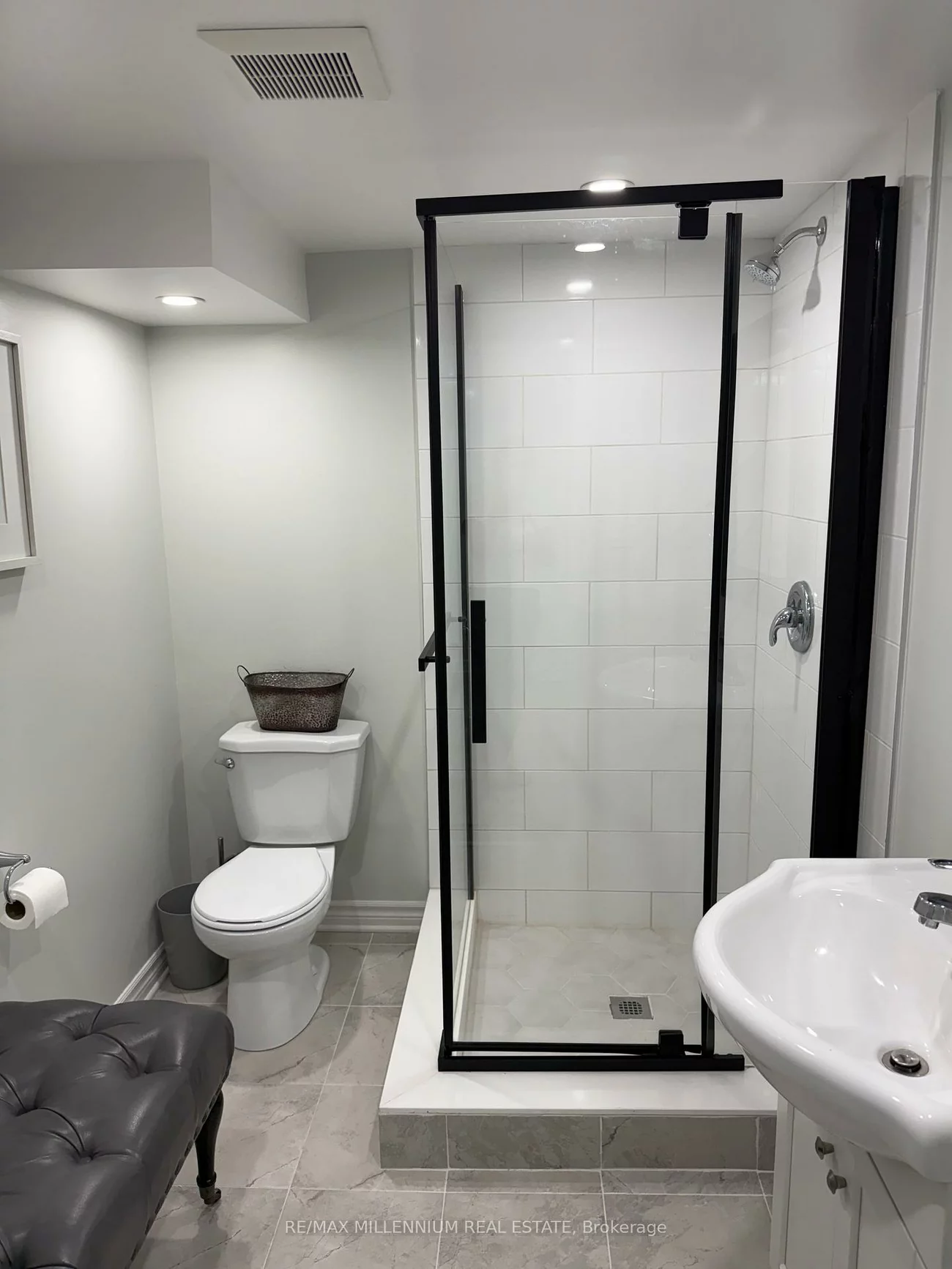 106, Knott, Glenway Estates, Newmarket