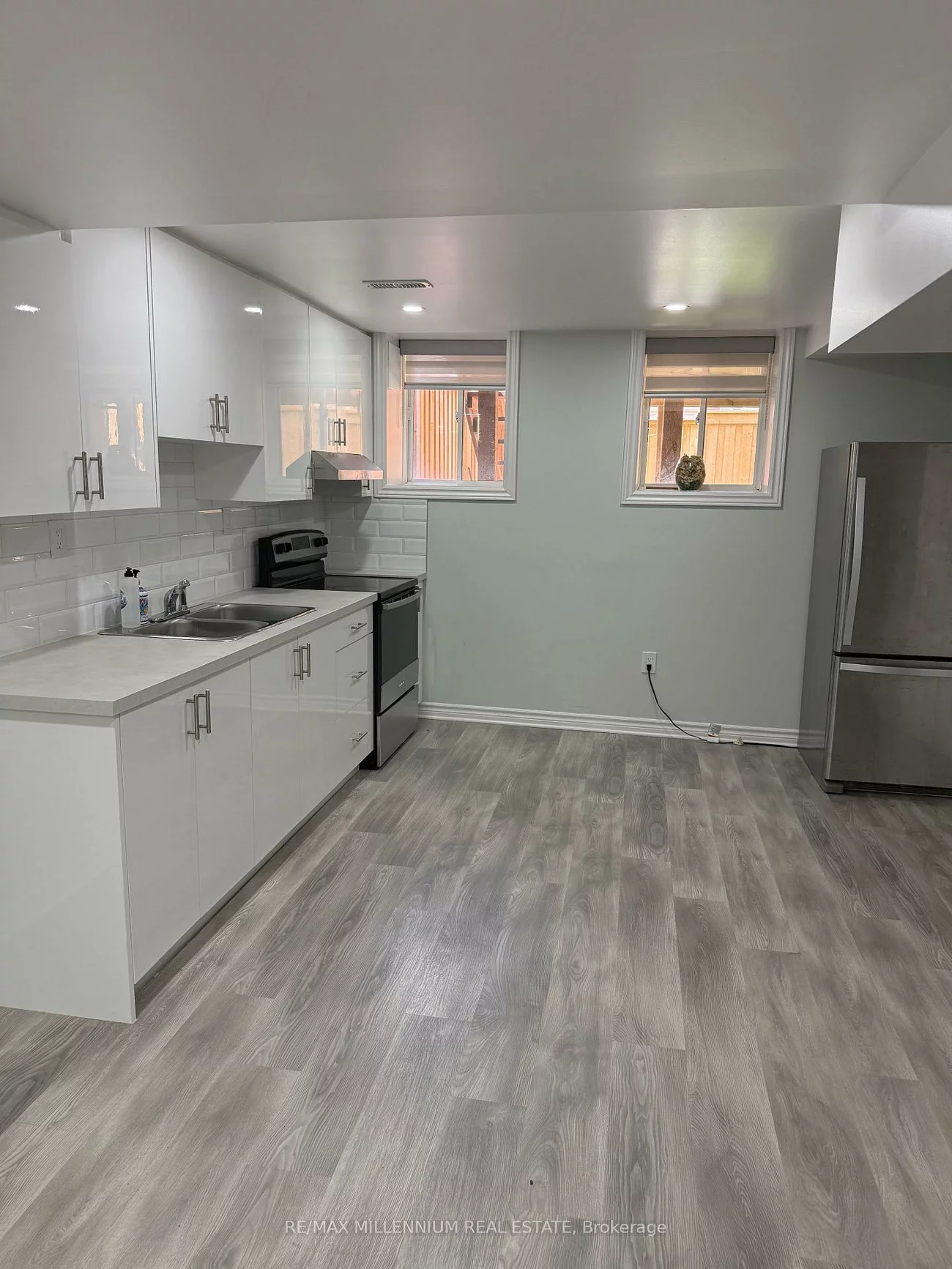 106, Knott, Glenway Estates, Newmarket