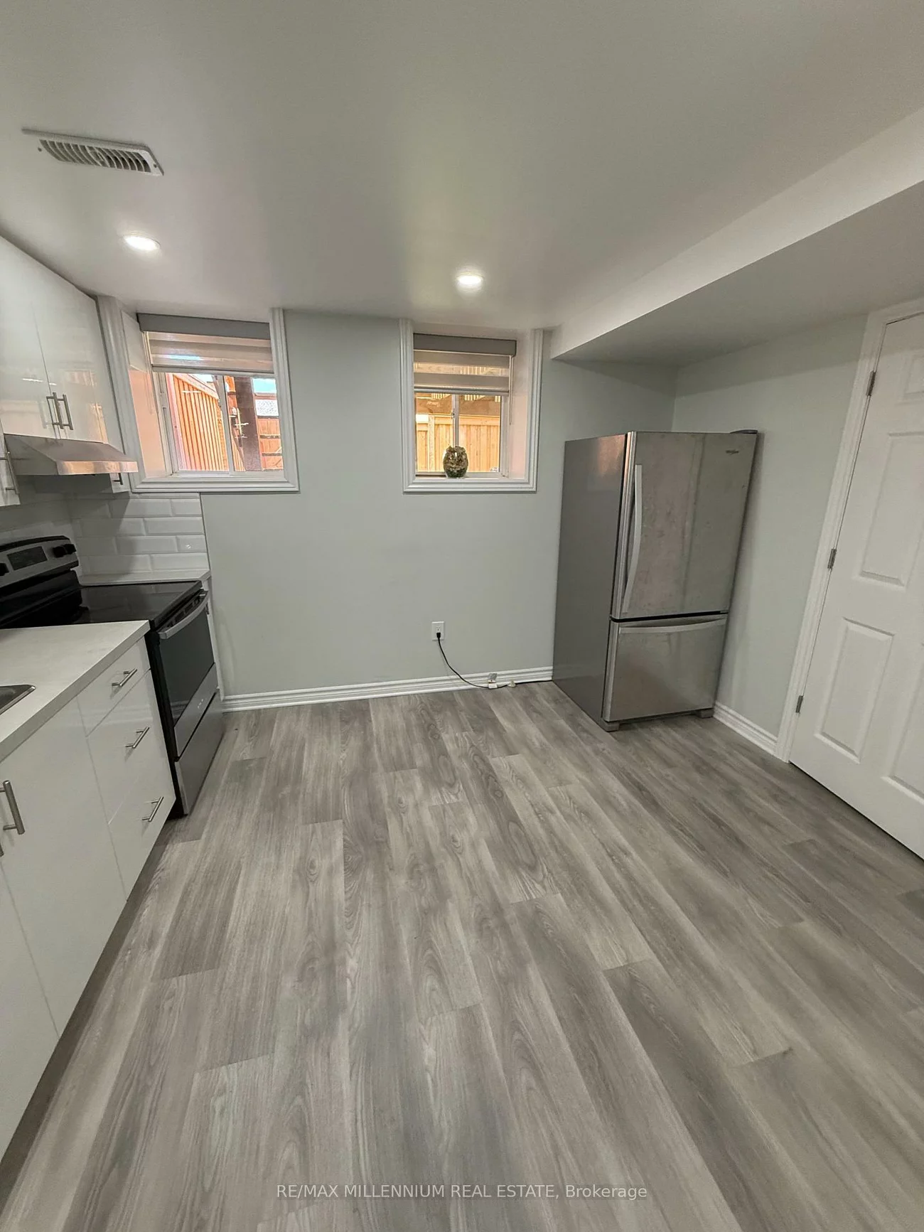 106, Knott, Glenway Estates, Newmarket