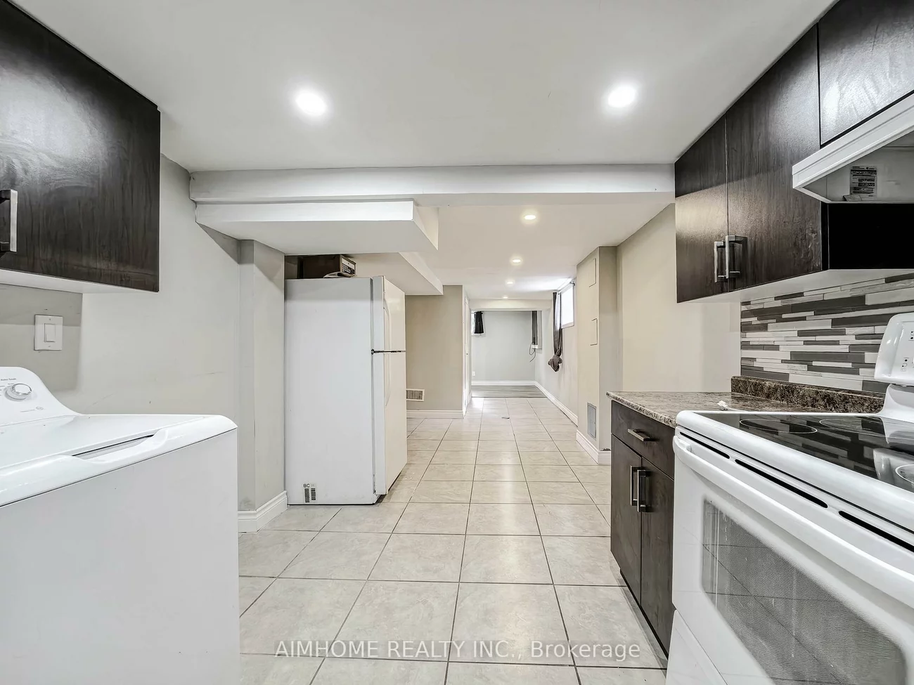 57, Gladman, Central Newmarket, Newmarket