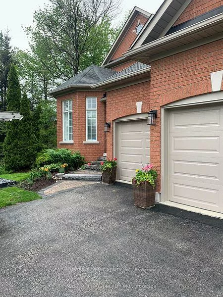 657, Chaleur, Stonehaven-Wyndham, Newmarket