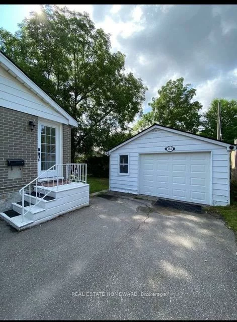 184, Avenue, Central Newmarket, Newmarket