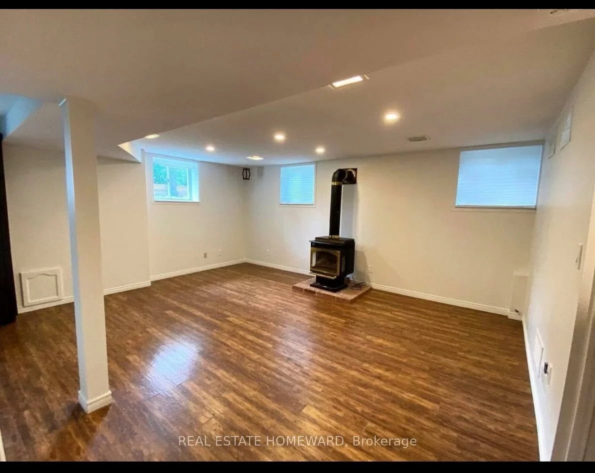 184, Avenue, Central Newmarket, Newmarket