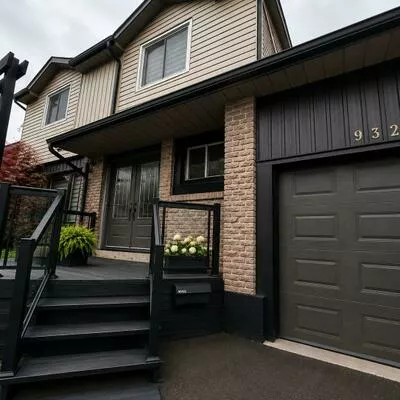 932, Elgin, Huron Heights-Leslie Valley, Newmarket