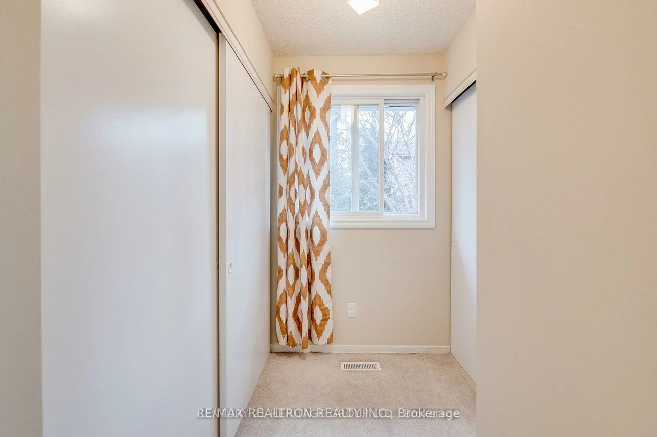 122, Rutledge, Huron Heights-Leslie Valley, Newmarket
