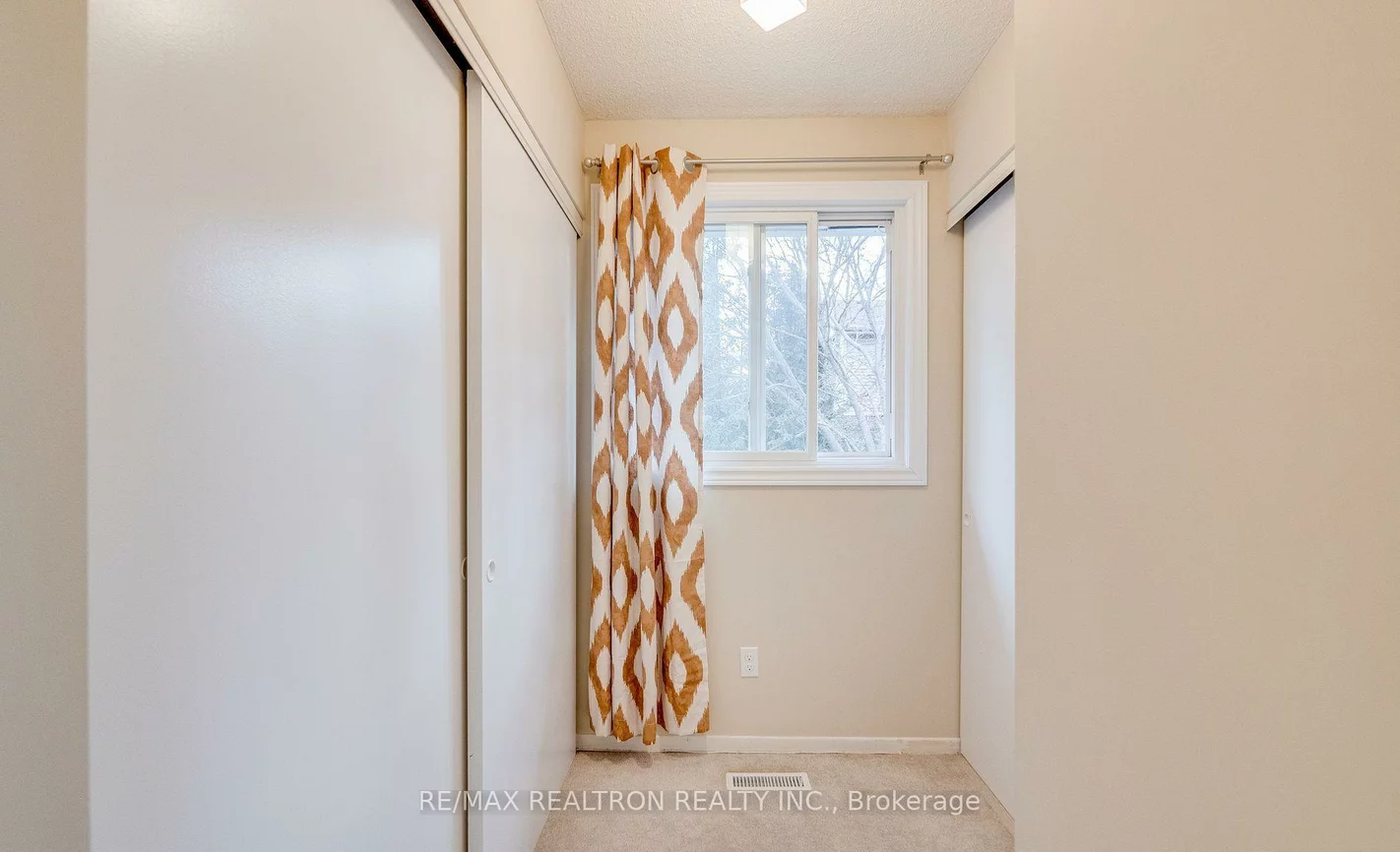 122, Rutledge, Huron Heights-Leslie Valley, Newmarket