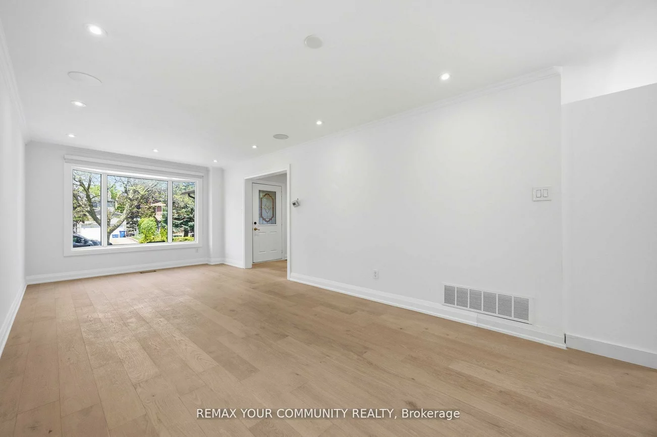 251, Osmond, Bristol-London, Newmarket