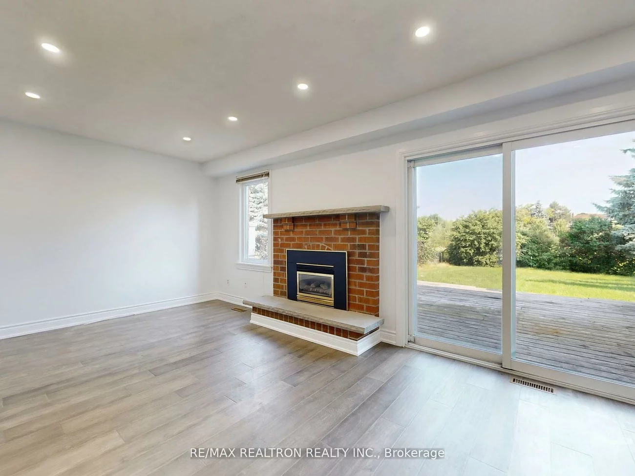 187, Crossland, Glenway Estates, Newmarket